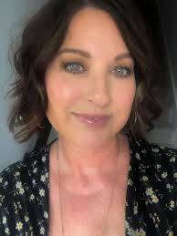 Simple look today⬇️⬇️ Angel illuminator