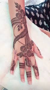 Pin By Alexandra Wurster On Tat It Up In 2020 Floral Henna Designs Unique Mehndi Designs Mehndi Designs Book
