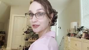 Amazon.com : BwelsZJ Large Messy Bun Hair Piece Curly Synthetic Extensions  Scrunchies Fake Chignon Updo Hairpieces for Women Light Gray : Beauty &  Personal Care