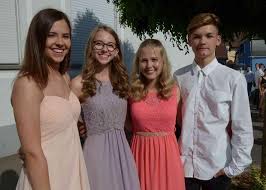 Markdorf: Ein ganz besonderer Jahrgang: Realschüler am Markdorfer  Bildungszentrum feiern ihren Abschluss