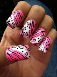 Black And White Cheetah Print Nails Animal Print Nail Art Design In Pink White And Black With Glitter Details Fake Nails Designs Pink Nail Art Animal Print Nails Art