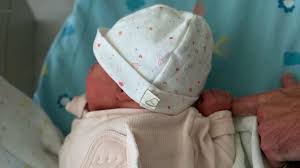 Princess Eugenie gives birth to daughter