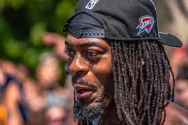 ⚡️🏀 having fun and giving honor to that rich Oklahoma tradition