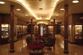 File Rms Queen Mary Promenade Deck 1st Class Shops Jpg Queen Mary Ship Queen Mary Rms Queen Elizabeth