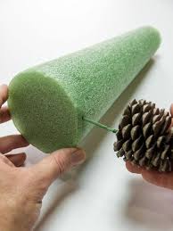 Basteln Mit Zapfen 55 Tolle Diy Dekoideen Zu Weihnachten Zapfen Basteln Tannenzapfenbaum Tannenzapfen Kunst