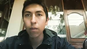 Dos años atrás. Me accidenté con la punta de la calamina de mi casa. Y  justo guarde un recuerdo programado que decía: "En 2 años, coloca tu foto  (ya que querías estrenar