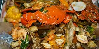 Seafood halal & murah ! 10 Kuliner Malam Di Bandung Cocok Untuk Hilangkan Penat Halaman All Kompas Com