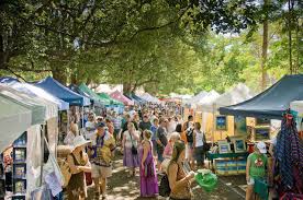 Now, byron may be a bit more refined, but it's no less beautiful. Byron Bay Die Coolste Stadt In Australien Backpackers Guide