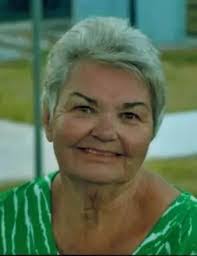 Lee Combs's Instagram, Twitter & Facebook