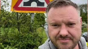 Wolverhampton volunteer says cleaning dirty road signs is therapeutic