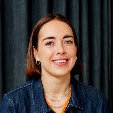 Emilie Robinson's Instagram, Twitter & Facebook