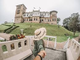 Hari ini kita akan pergi jauh sikit dari biasa iaitu ke ipoh perak dimana ada satu tasik yang sangat cantik dan tersorok disebalik gunung atau bukit yang tinggi. Kellie S Castle Tempat Menarik Di Batu Gajah Perak Blog Sihatimerahjambu