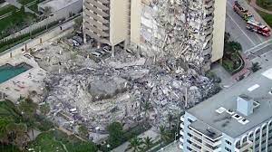 This top floor unit comes complete with a huge, beautifully remodeled kitchen, community pool, beach access, river. Lnrvtpcl 0nkem