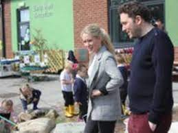 Jon joel richardson is an english comedian. Jon Richardson And Lucy Beaumont In Hull Show To Help Feed Children Living In Poverty Hull Live