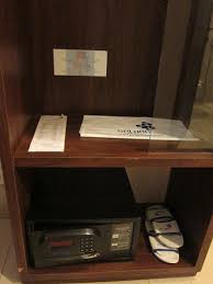Harga sewa safe deposit box di bank bni via bni.co.id. Daftar Harga Barang Barang Di Kamar Picture Of Splash Hotel Bengkulu Tripadvisor