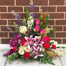 Let us help you make someone's day in fresno with a beautiful floral gift idea. So Many Sympathy Arrangements Being Delivered Always Happy To Help A Family Heal Funeral Sympathy T Funeral Flowers Sympathy Flowers Sympathy Arrangements
