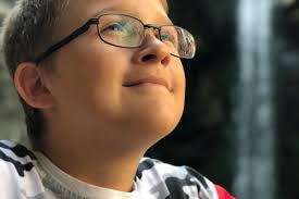 Homeless Boy with One Arm Becomes Town's Most Successful Businessman– Story  of the Day