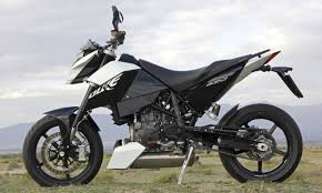 2016 ktm duke 690r, akrapovic exhaust. Ktm 690 Duke