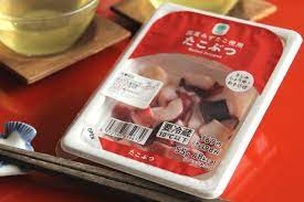 The crunchiness and sourness of the vinegared octopus is perfect with  wasabi and soy sauce! [entabe.com]