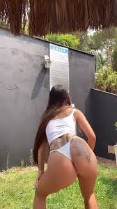 Garota da escola safada seduzindo você Dildo e gozando