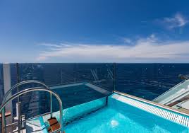 Geniessen Sie Eine Abkuhlung Bei Meerblick Im Infinity Pool Auf Aidaperla Aida Weltreise Kreuzfahrt Weltreise