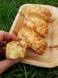 Minis Cakes Au Lardons Et A La Moutarde La Cuisine De Galou En 2020 Recettes De Cuisine Cake Lardons Cuisine