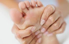 Tumit kaki akan merasa sakit dan bisa bila kekurangan darah dan oksigen di punca kaki kebas yang seterusnya ialah neuropati diabetes iaitu sejenis gangguan saraf yang. 10 Punca Kaki Kebas Ada Bahaya Rupanya Bidadari My