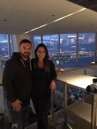 Τις προηγούμενες ημέρες όμως, η σύζυγος του. Survivor H Syzygos Toy Triantafylloy Einai Giatros Kai Entypwsiazei Me Thn Omorfia Ths