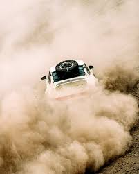 Porsche's getting dirty in the desert 🏜️
