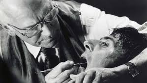 Rever De Perdre Ses Dents Signification Des Dents En Reve Doctissimo
