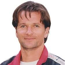 Steve Mccall's Instagram, Twitter & Facebook