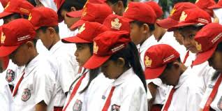 Maybe you would like to learn more about one of these? Kekurangan Kelas Di Kutai Timur Siswa Sd Belajar Di Warung Merdeka Com