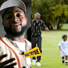 Dem no really no Wizkid gbedu again. He did not make it to the Billboard  list of 11 trailblazing achievements by African artistes but the same  Davido he is always using to