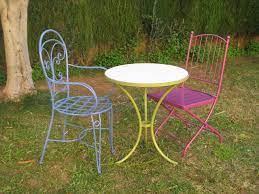 contraste de color en tus muebles de jardin tienda online www fustaiferro com outdoor furniture wrought iron furniture iron furniture