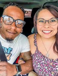 What did u get ur spouse for ur 1 year anniversary?