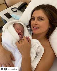 Edin and amra silajdžić džeko always look loved up in their instagram snapscredit: Edin Dzeko 9 Fans On Twitter Babygirl Has Arrived Congratulations To Edin And Wife Amra On The Birth Of Their Baby Daughter Dalia Eddzeko Amra Silajdzic Dzeko Family Dalia Https T Co Hsywiwbo17