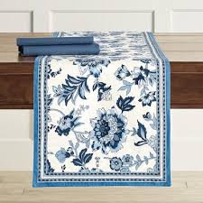Jaipur Print Table Runner Williamssonoma In 2020 Printed Table Runner Table Runners Coordinating Prints