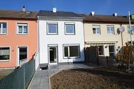 Hier finden sie häuser vieler immobilienportale und durch die einfache & schnelle häusersuche mit intuitiven. Kaufbeuren Top Reihenmittelhaus In Kaufbeuren Kernsaniert Neubau Standard Immobilienmakler Augsburg Remax Immobilien
