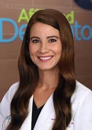 Stephanie Schafer's Instagram, Twitter & Facebook