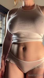 Levi Coralynn - Mommys Body pt2