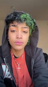 Devon Troyer's Instagram, Twitter & Facebook