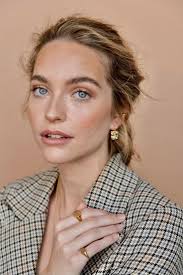 Alberta Cummings (albertaelaaine)