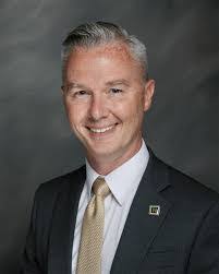 Daniel Hile's Instagram, Twitter & Facebook