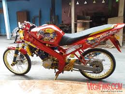Ini motor masih awal modifikasi. Vixion Modif Jari Jari Warna Merah Simple Vegafans Com