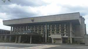 Dewan tunku canselor has many striking architectural elements. Dewan Tunku Canselor Universiti Malaya Jalan Pantai Mapio Net