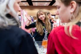 PHOTOS: Massive Penticton Christmas market defies economy, attracts record  vendors, guests