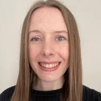 Julie Schoenberger's Instagram, Twitter & Facebook