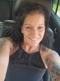 Woman fighting stage 4 uterine cancer after chemotherapy