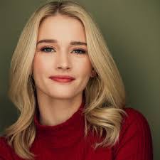 Diana Haley's Instagram, Twitter & Facebook