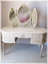 Pin De Akkaya Mobilya Dekorasyon En Delightful Home Decor Muebles Muebles Antiguos Decoracion De Unas